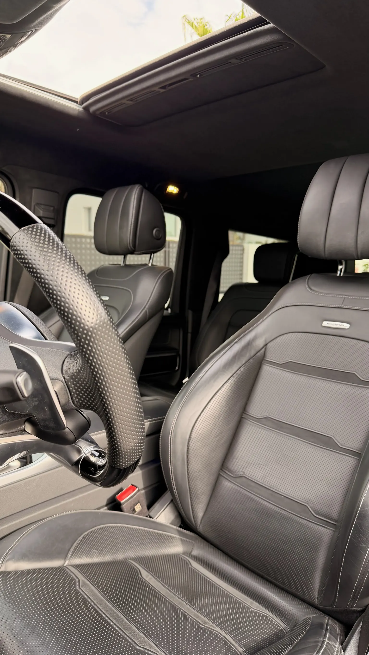 Mercedes-AMG G63 AMG sport seats in black Nappa leather with AMG badge, contrast stitching and panoramic sunroof